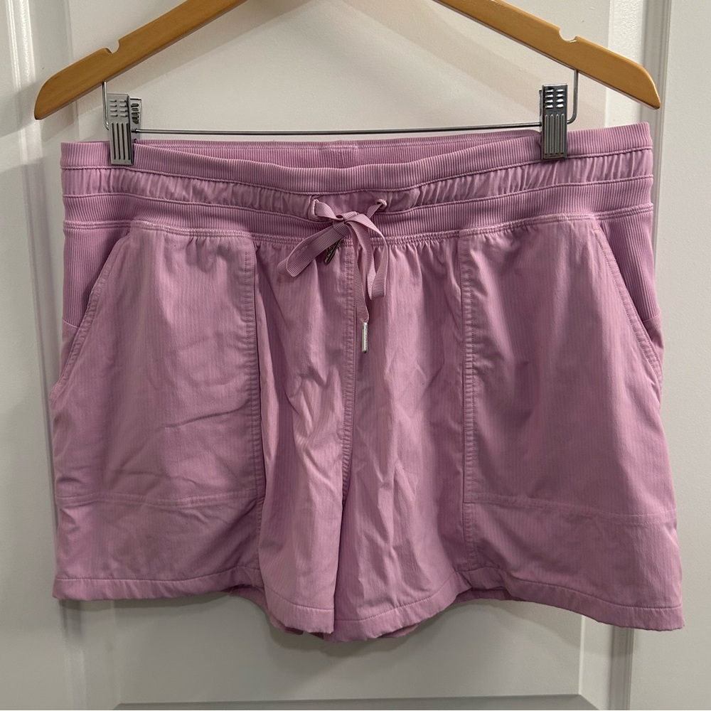 Lululemon Dance Studio Shorts Sz 12